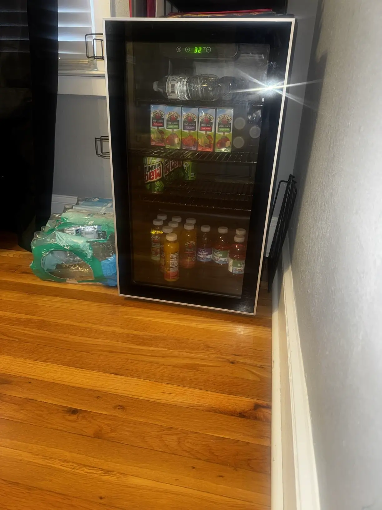 Mini frigider pentru băuturi, fotografie client